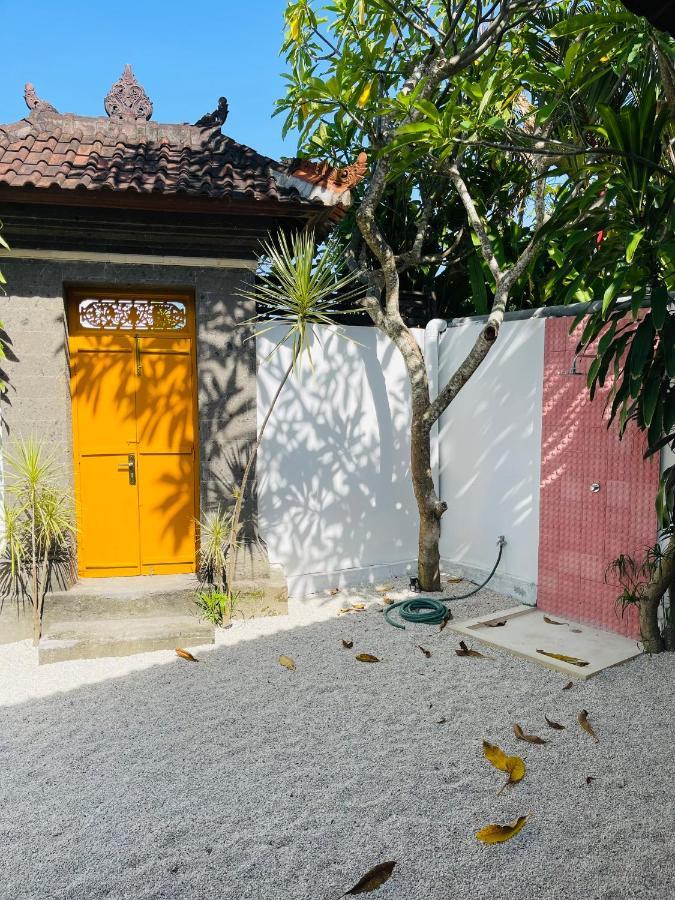 Villa Dadirri - In The Heart Of Seminyak - Walking Distance From Restaurants, Bars And Beach - Perfect Location Bagian luar foto