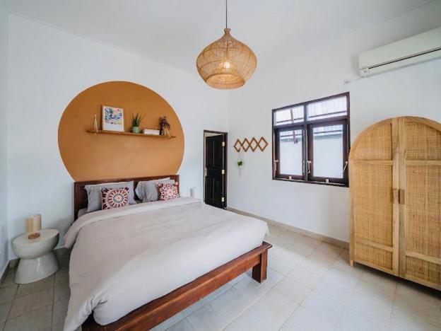 Villa Dadirri - In The Heart Of Seminyak - Walking Distance From Restaurants, Bars And Beach - Perfect Location Bagian luar foto